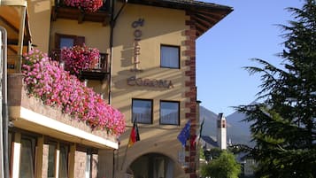 Esterni