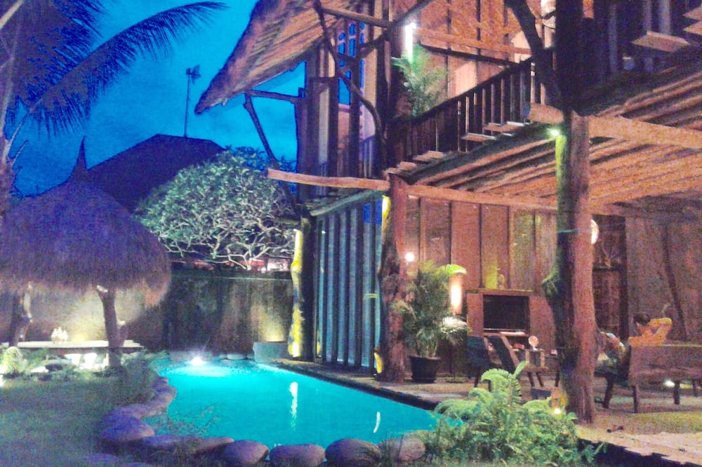 Rustic Hut in Seminyak Bali