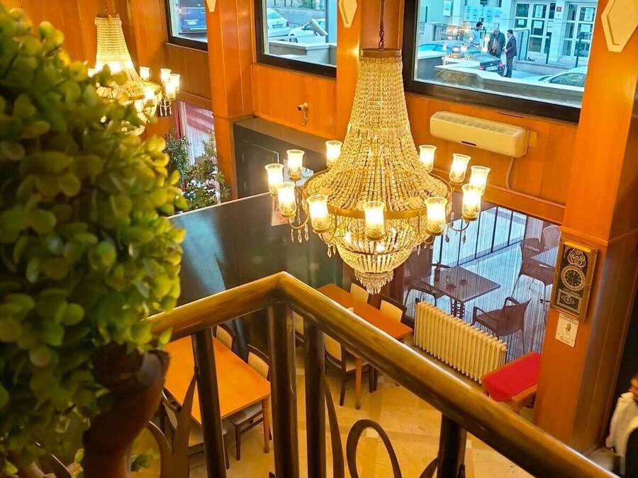 Breakfast, lunch and dinner served