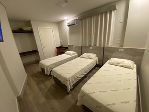 三人房 | 迷你吧、特色家居、办公桌、笔记本电脑工作区