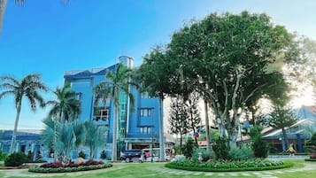 Fachada de la propiedad