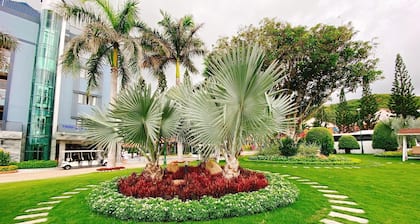 Tran Chau Beach & Resort