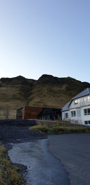 Terrace/patio - Guesthouse Carina (Vik I Myrdal)