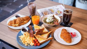 Daily buffet breakfast for a fee