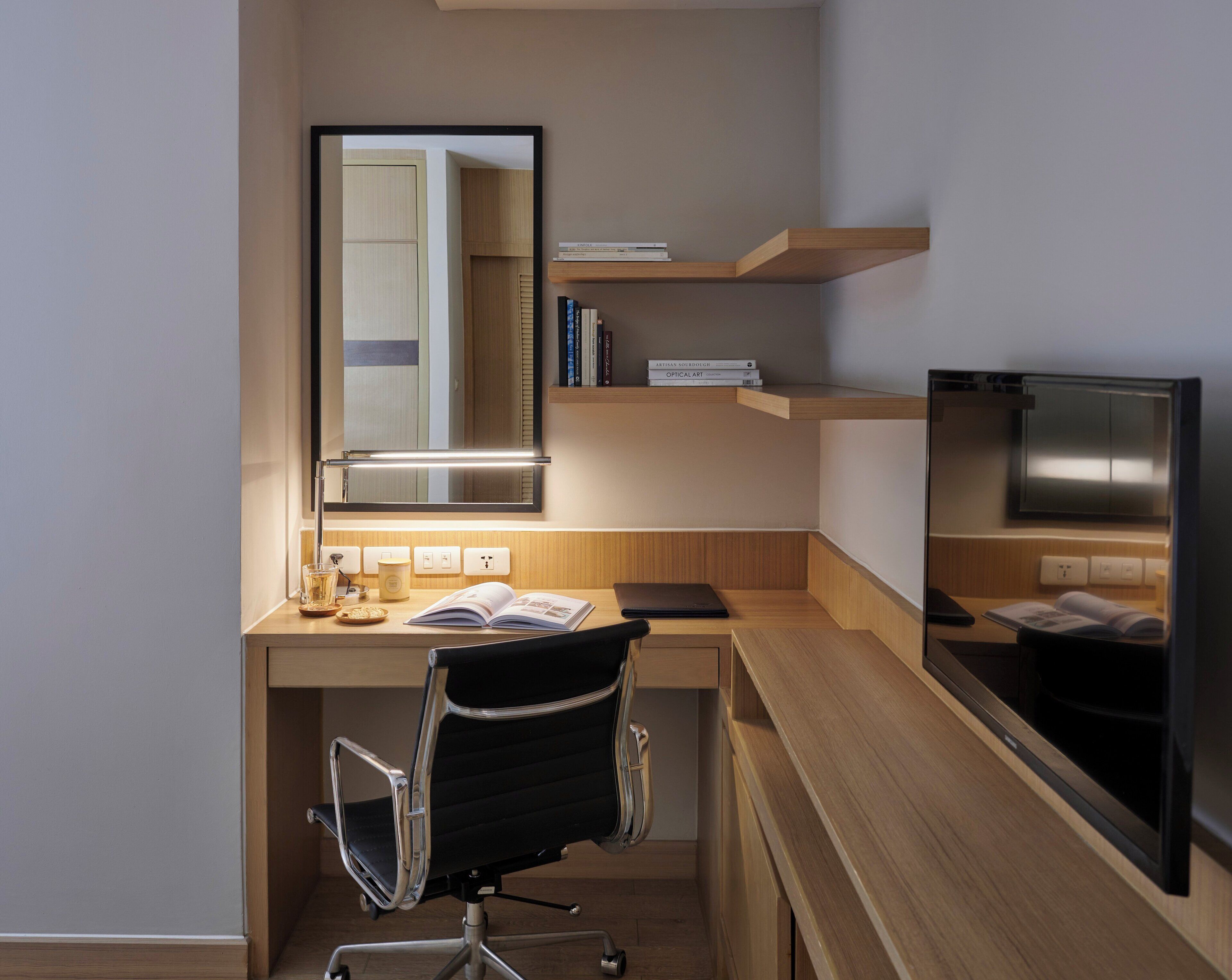 apartment, 1 bedroom | 1 bedroom, in-room safe, desk, blackout curtains