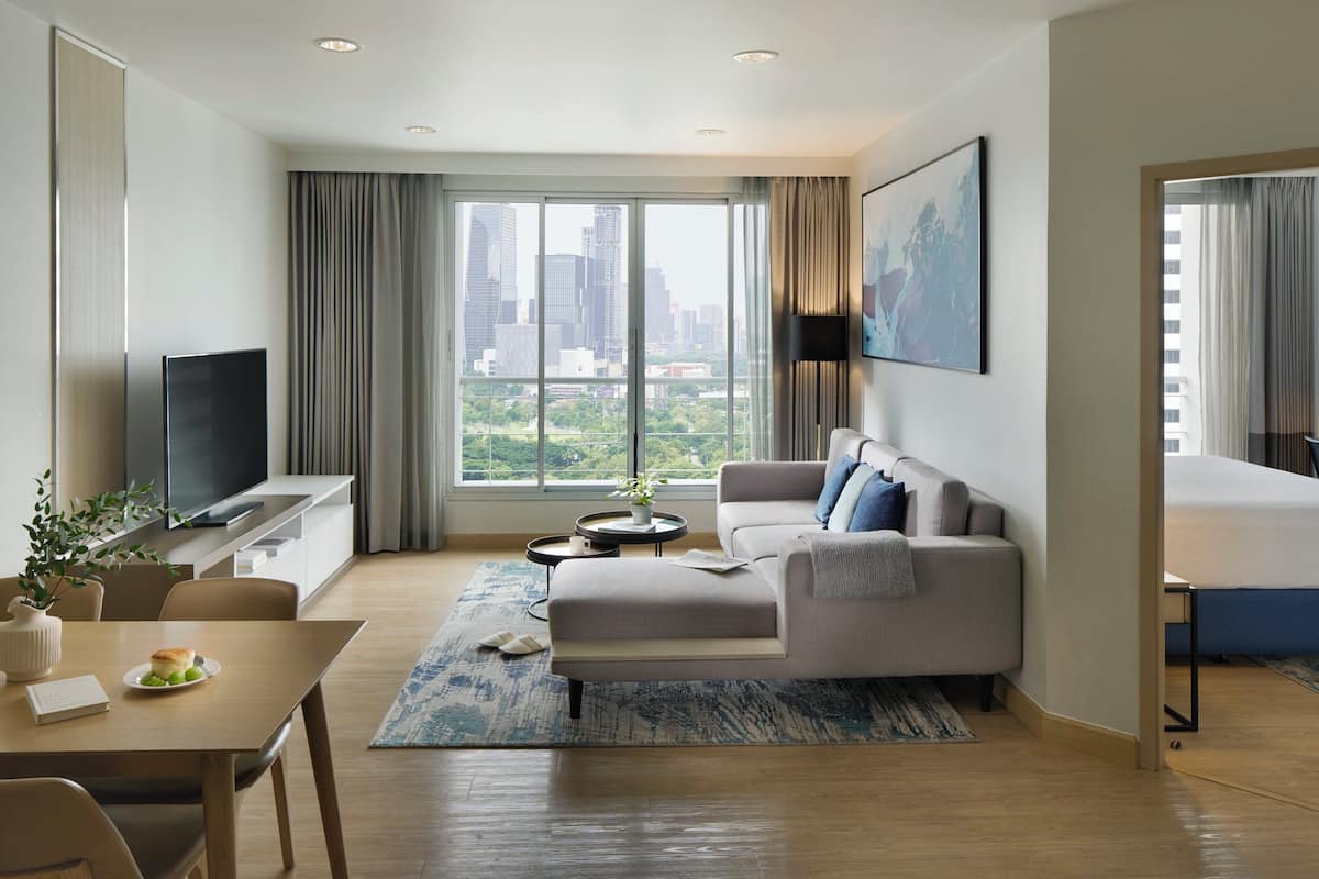 Apartment, 2 Bedrooms, Lake View | 1 bedroom, in-room safe, desk, blackout drapes
