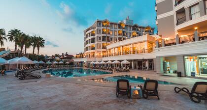 Royal Atlantis Beach