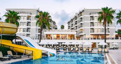 Royal Atlantis Beach