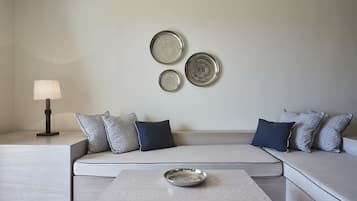 Deluxe Suite, Sea View | Premium bedding, in-room safe, desk, soundproofing