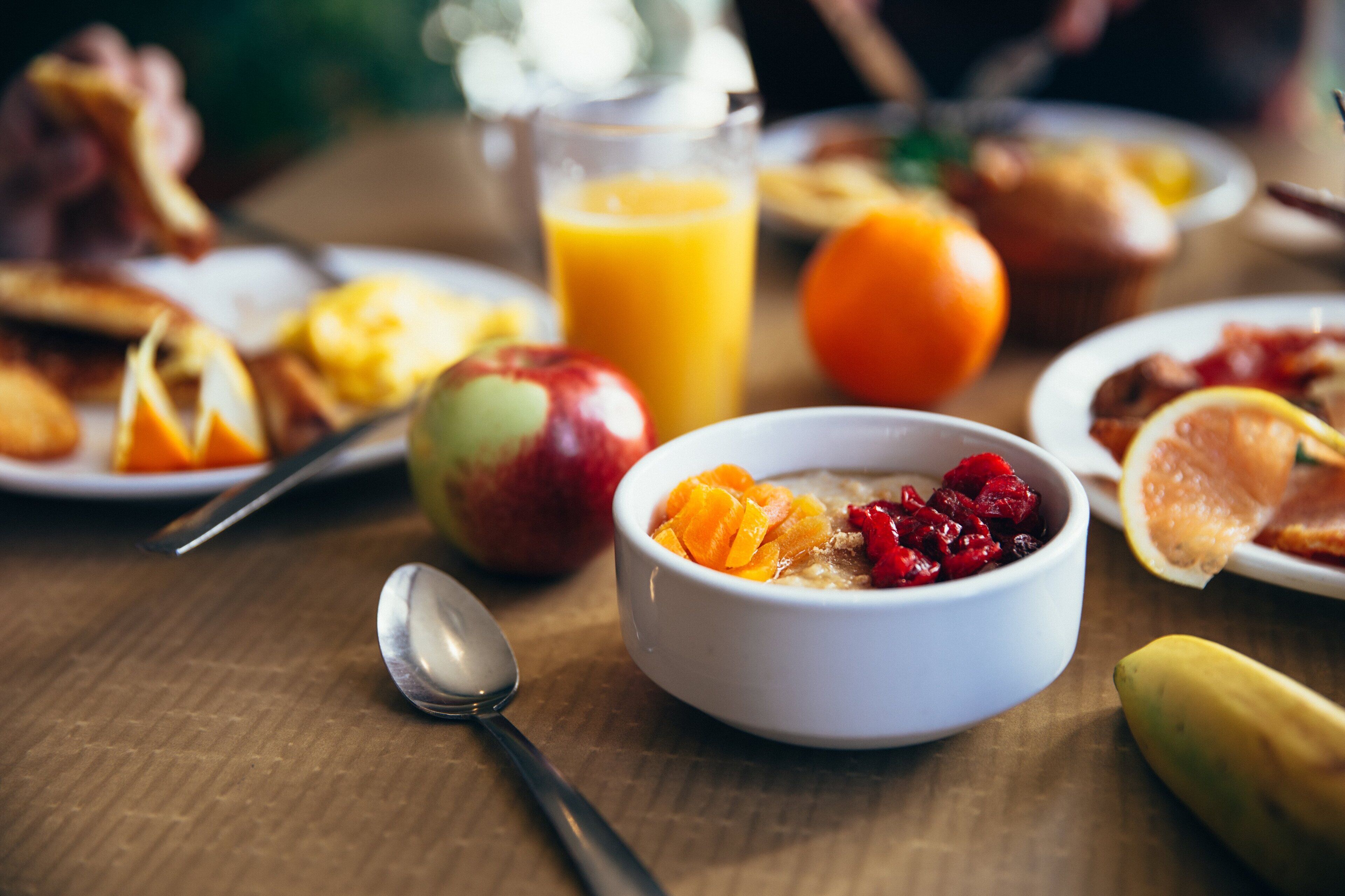 daily continental breakfast (eur 8 per person)