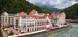 Exterior - Tulip Inn Rosa Khutor (Estosadok)