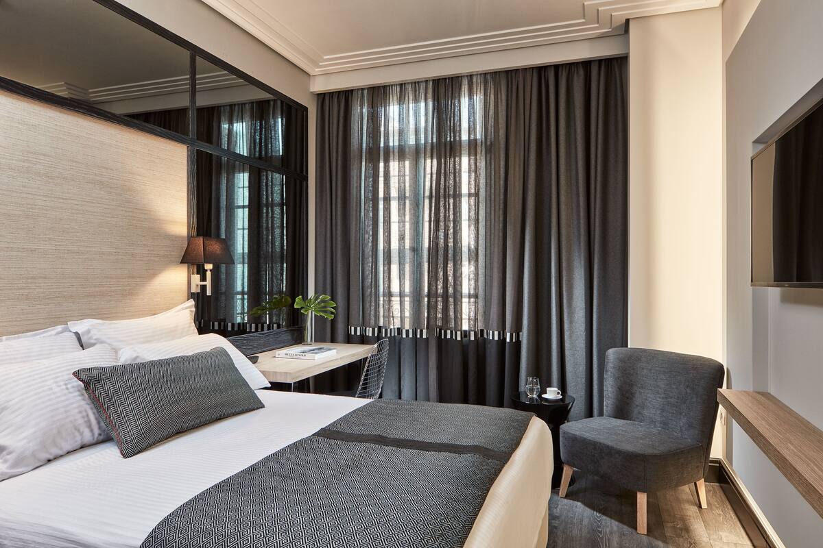 comfort double room, balcony | 1 bedroom, premium bedding, minibar, in-room safe