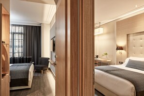 1 bedroom, premium bedding, minibar, in-room safe