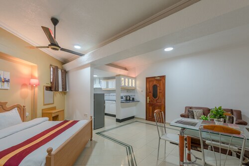 Hotel Raha Tower 