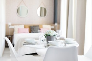 Loft | Laptop workspace, blackout drapes, iron/ironing board, free WiFi - Apartamentos Soho Boutique Museo (Málaga)