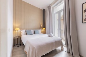 Espace de travail pour ordinateur portable, rideaux occultants