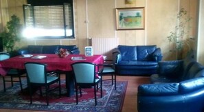 ロビー応接スペース