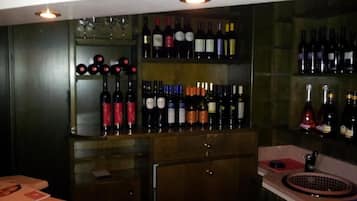 Bar (in der Unterkunft)