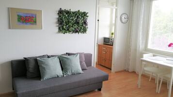 Standard Studio | 1 bedroom, blackout drapes, soundproofing, iron/ironing board