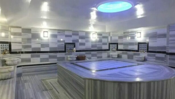 Bastu, turkiskt bad/hamam och massage- och behandlingsrum