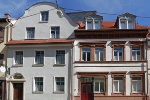 Double Room | Hypo-allergenic bedding, in-room safe, desk, blackout drapes