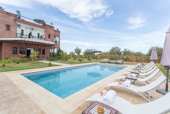 Seasonal outdoor pool