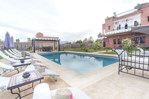 Seasonal outdoor pool