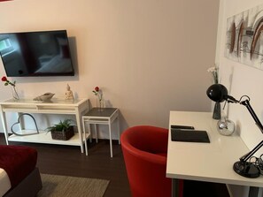 Deluxe Double Room | Desk, soundproofing, free WiFi, bed sheets - Hotel Restaurant Zum alten Postwagen (Gevelsberg)