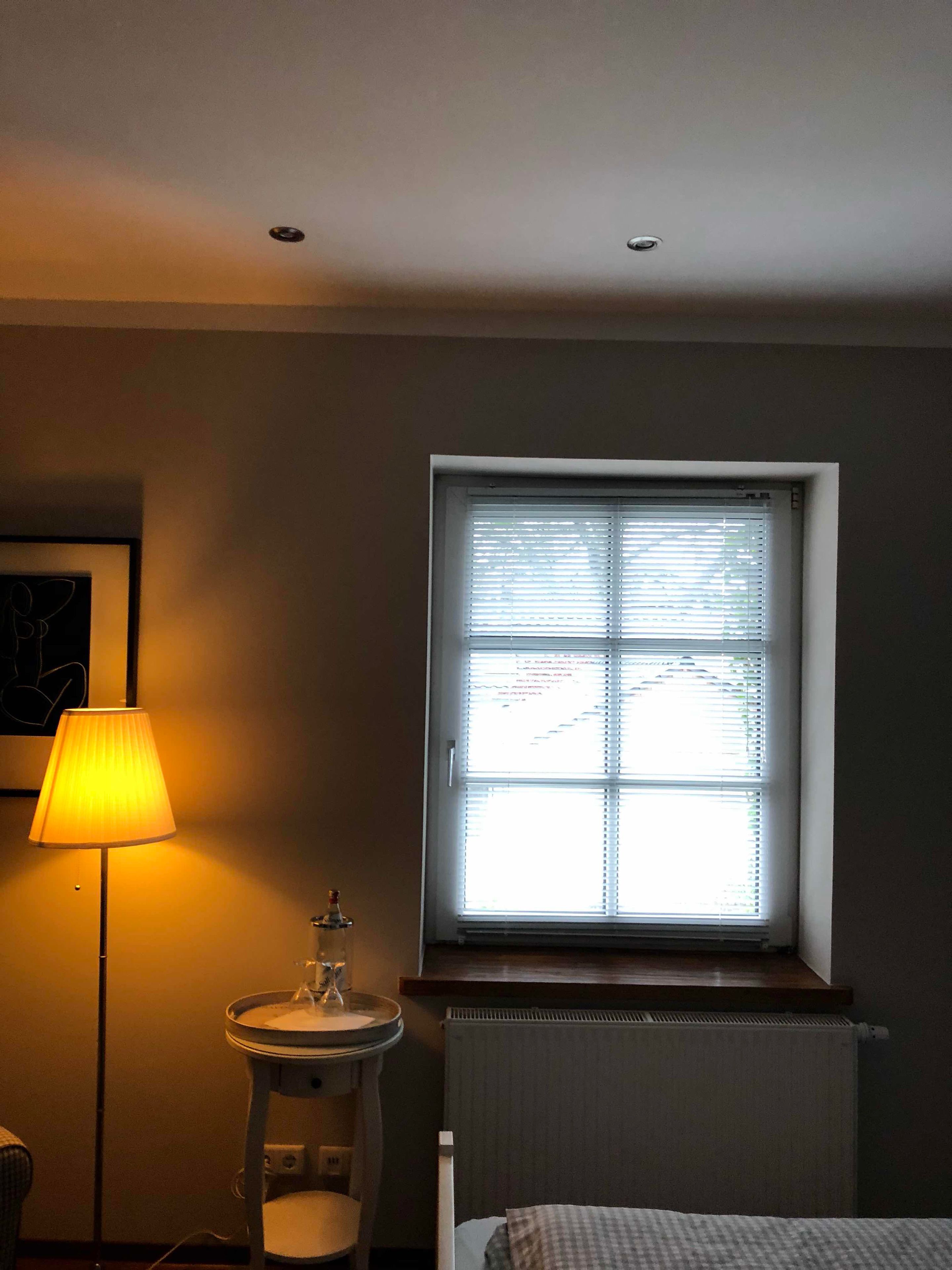 double room | desk, soundproofing, free wifi, bed sheets