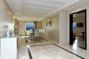 Royal Suite | In-room dining - Park Jizan Hotel (Jizan)