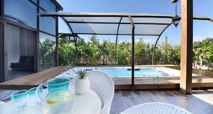 Aquaduct Hotel