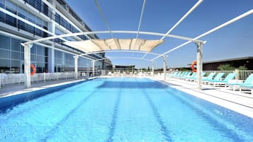 Seasonal outdoor pool