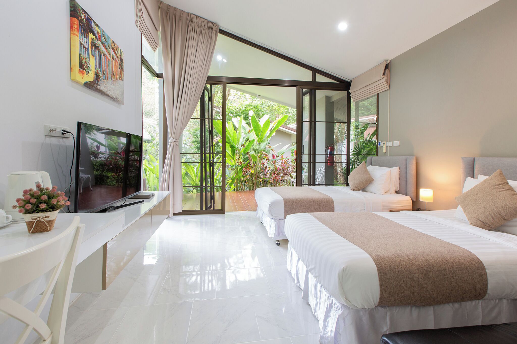 Studio Villa | Blackout drapes, soundproofing, free WiFi