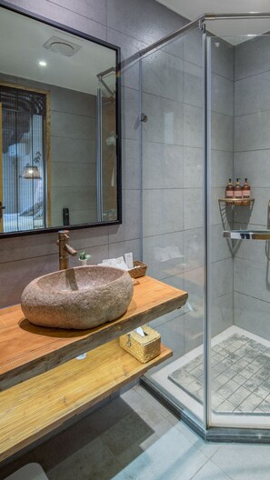 Standard-Doppelzimmer | Badezimmer