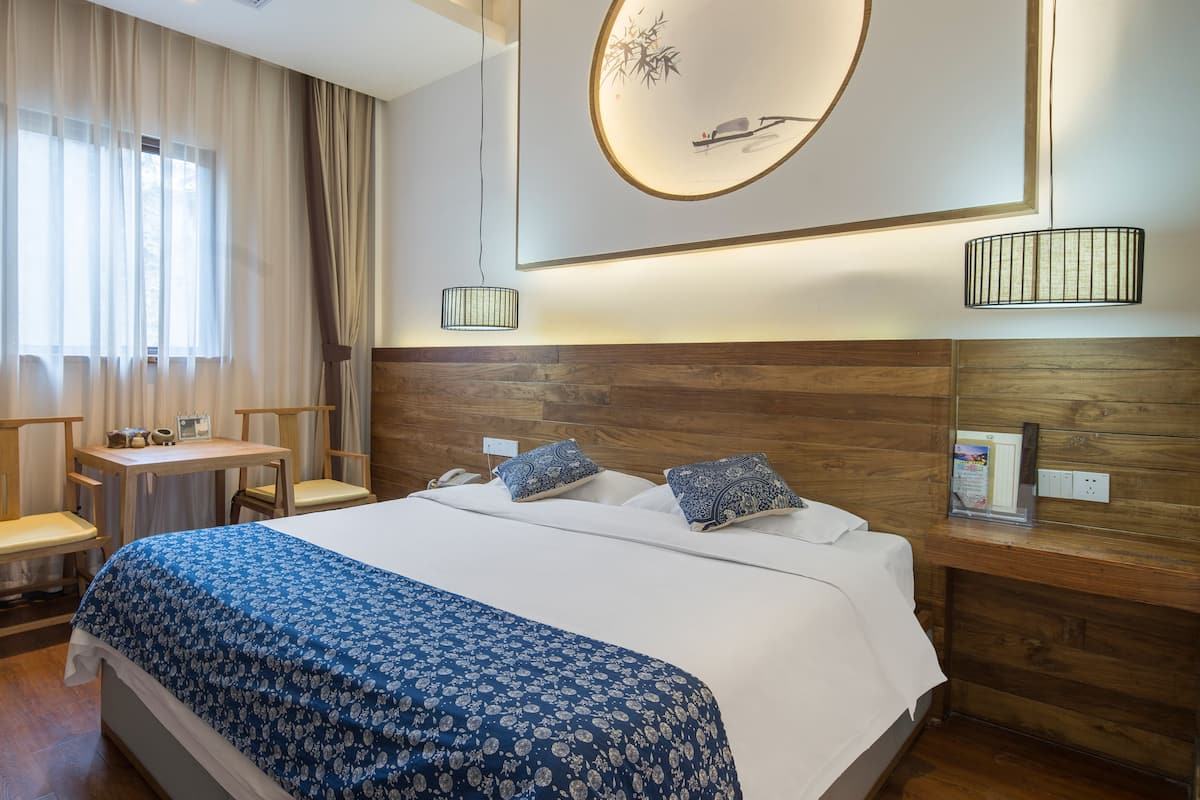 Superior tweepersoonskamer | Luxe beddengoed, donsdekens, pillowtop-bedden, een kluis op de kamer