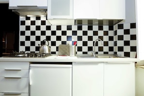 Private kitchenette - Tito Guesthouse (Rome)