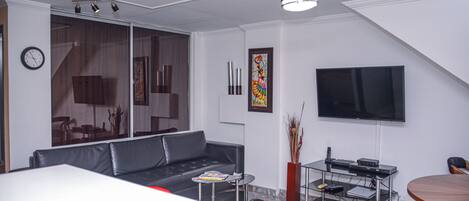 Apartment, 2 Bedrooms | Living area