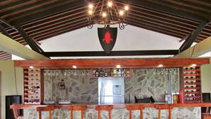 Bar (en el alojamiento)