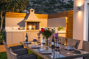 BBQ/picnic Area - Villa Crete (Hersonissos)