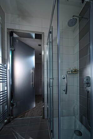 3 bedrooms, pillow-top beds, in-room safe, individually decorated - Villa Crete (Hersonissos)