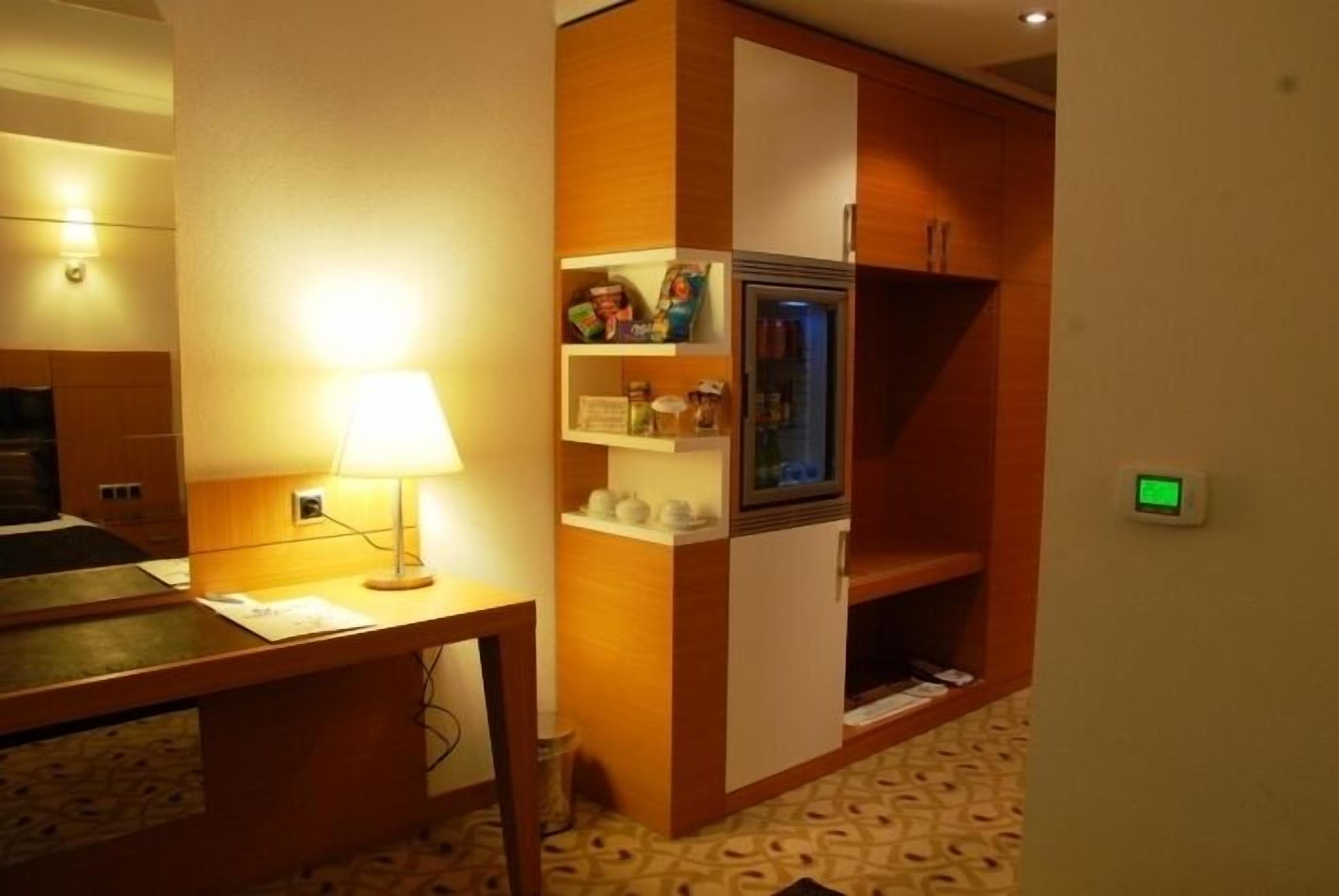 standard room | room amenity