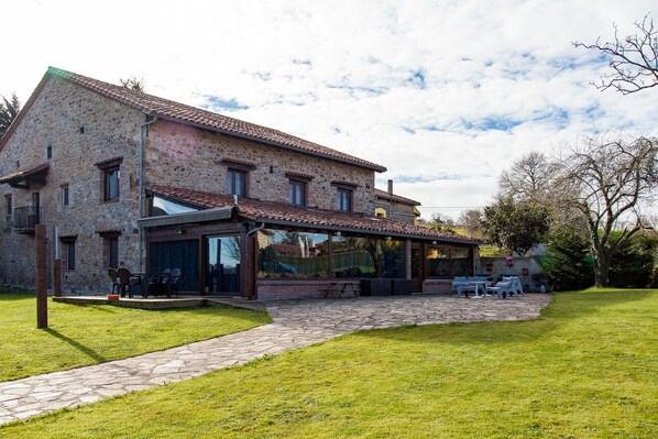 Front of property - Posada La Corralada (Liérganes)