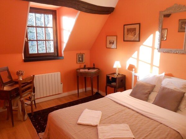 Tweepersoonskamer | Individueel gedecoreerd, individueel gemeubileerd