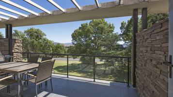 Apartemen, 2 kamar tidur | Pemandangan balkon