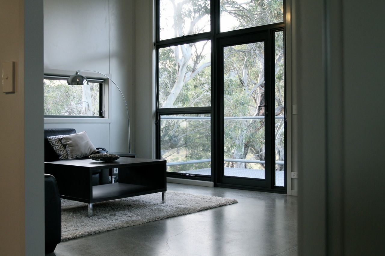 Chalet, 2 Bedrooms | Living room | Flat-screen TV, fireplace, DVD player