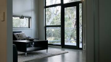 Chalet, 2 Bedrooms | Living room | Flat-screen TV, fireplace, DVD player