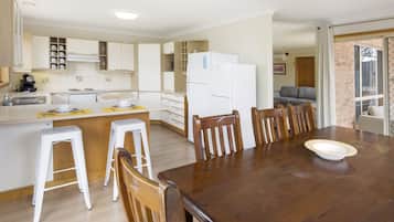 Rumah, 5 kamar tidur | Makan di kamar