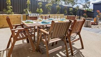 Khu ẩm thực ngoài trời