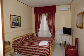 Double or Twin Room | Premium bedding, desk, iron/ironing board, cribs/infant beds