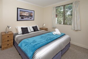 2 bedrooms, bed sheets - Max's Place 2 (Jindabyne)